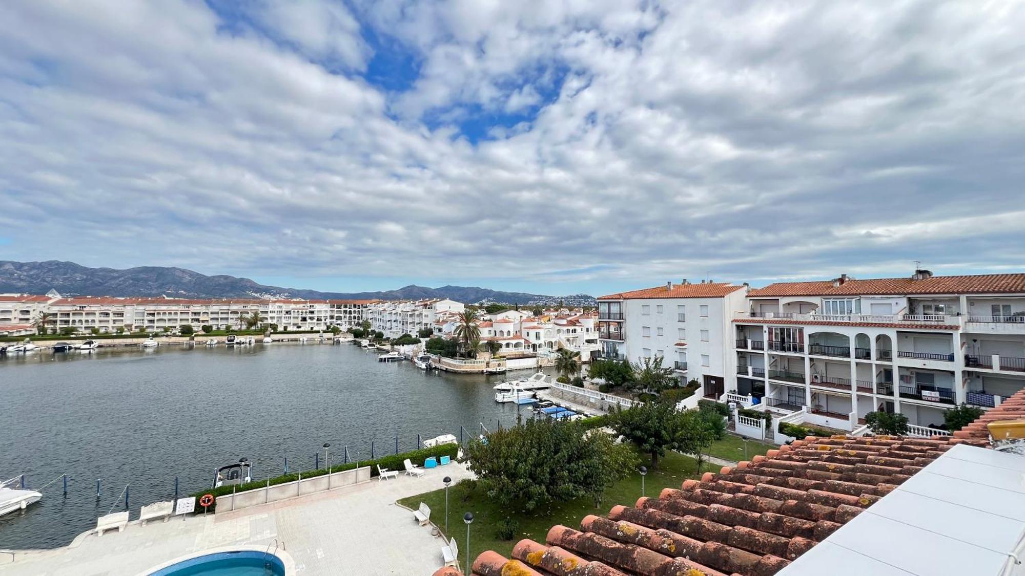 Apartamento Gran Lago Con Vistas Al Canal Empuriabrava Exteriör bild