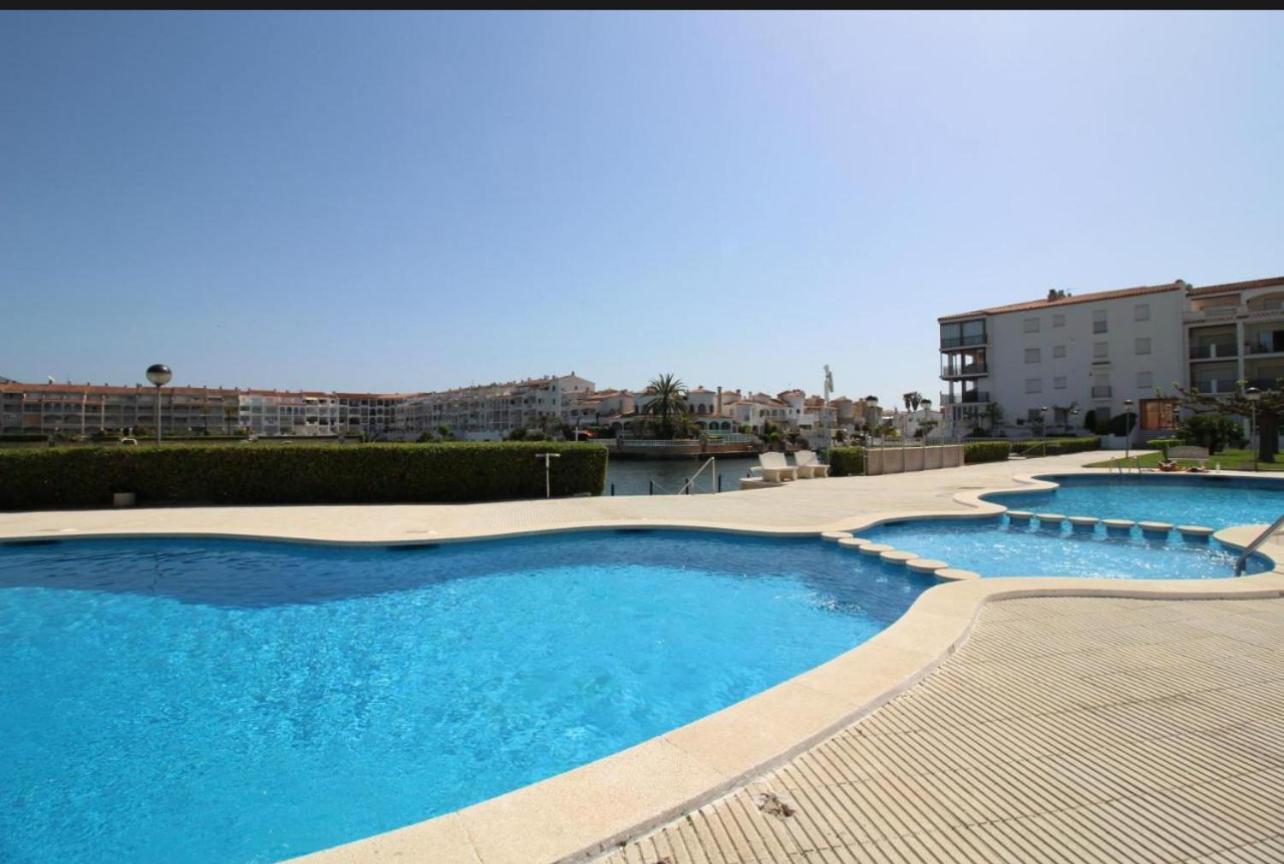Apartamento Gran Lago Con Vistas Al Canal Empuriabrava Exteriör bild
